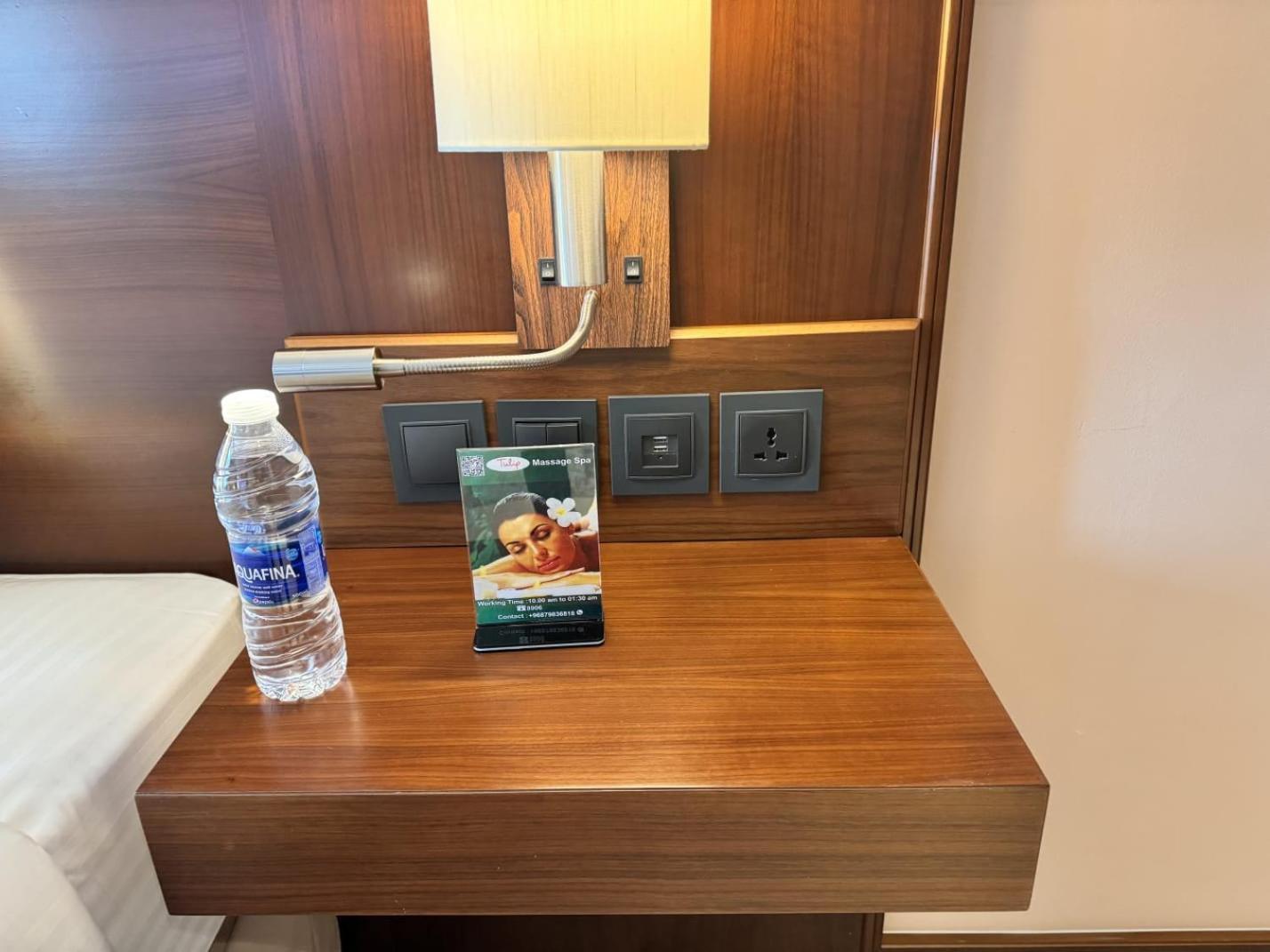 Kyriad Hotel Salalah Buitenkant foto