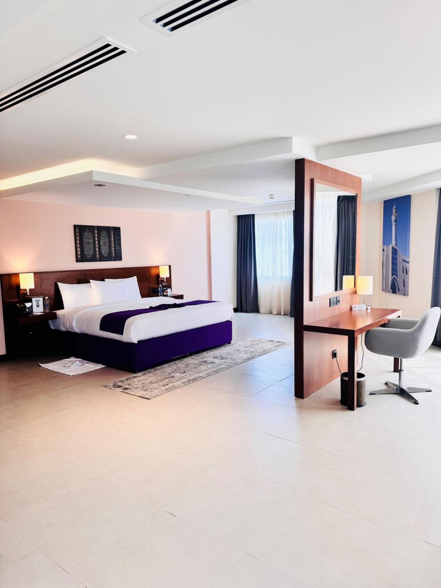 Kyriad Hotel Salalah Buitenkant foto